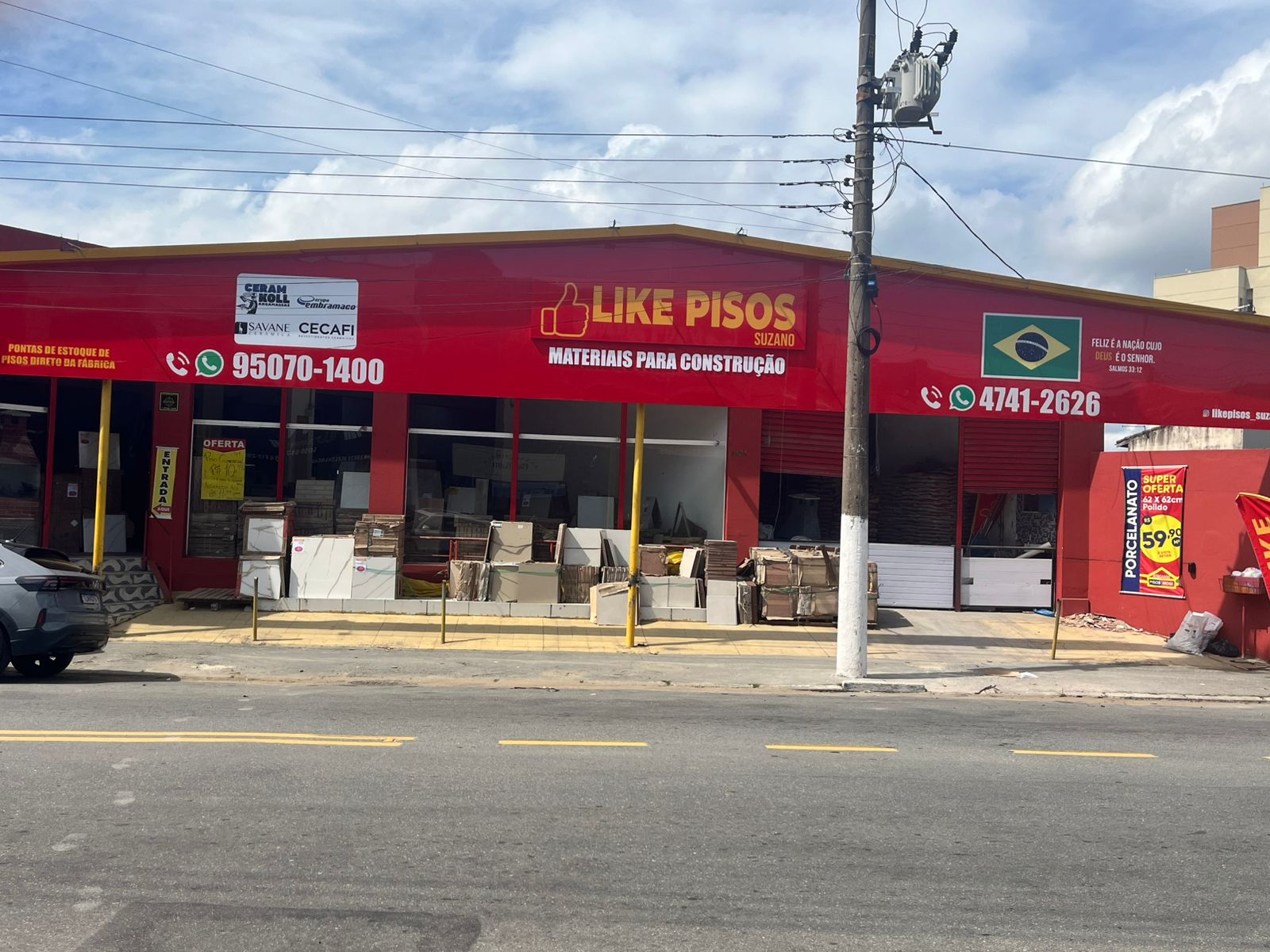 Vista completa da loja Like Pisos Suzano